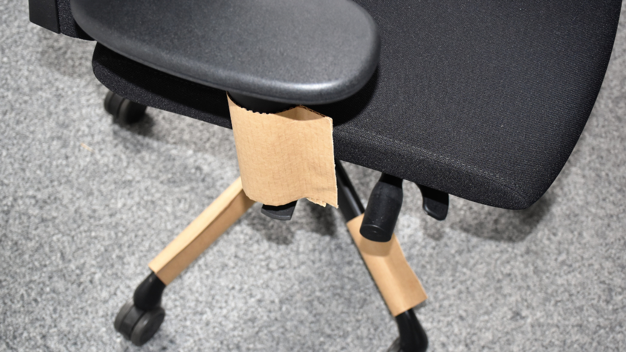 [Translate to Englisch:] BRANOseal Wellpappe als nachhaltige Alternative für den Schutz von Möbeln